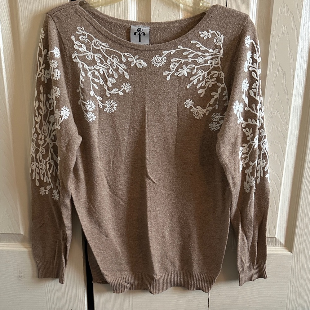 Elegant Brown Sweater with White Floral Design